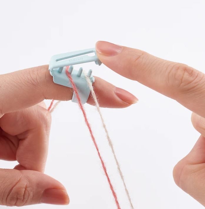 Clover mezgimo antpirštis keliems siūlams