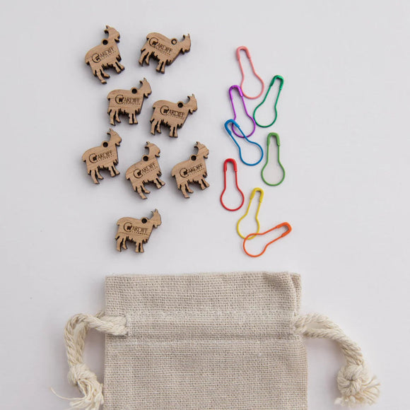 Cardiff mediniai mezgimo žymekliai 10vnt.