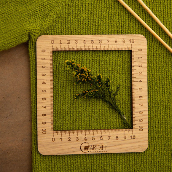 Cardiff kvadratinė liniuotė 10x10cm