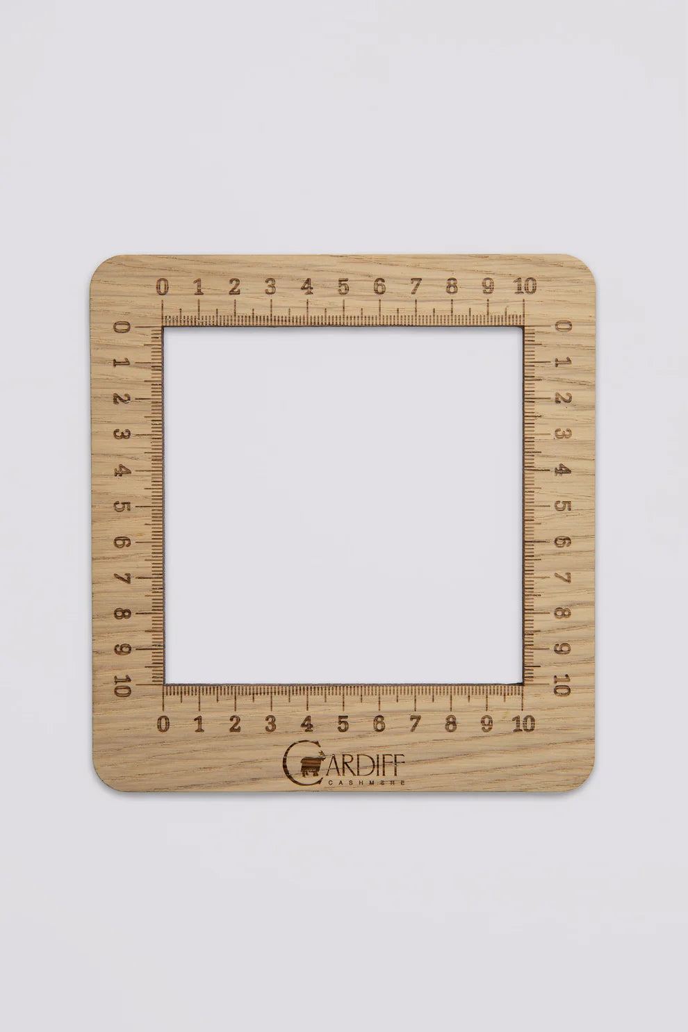 Cardiff kvadratinė liniuotė 10x10cm