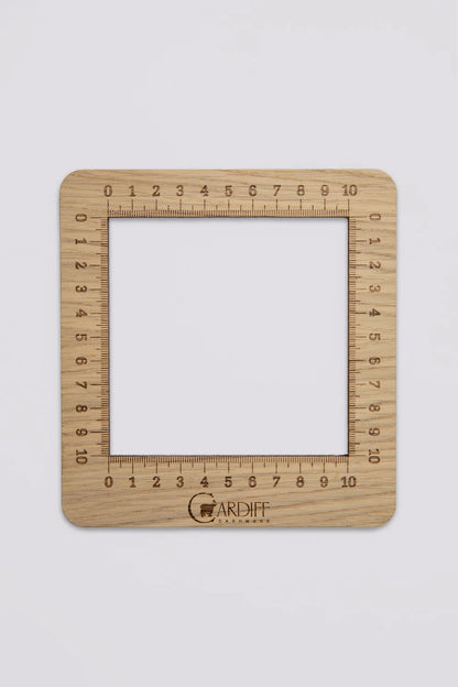 Cardiff kvadratinė liniuotė 10x10cm