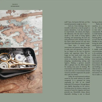 Cozy Publishing Knyga "The Art of Knitwear Repair"