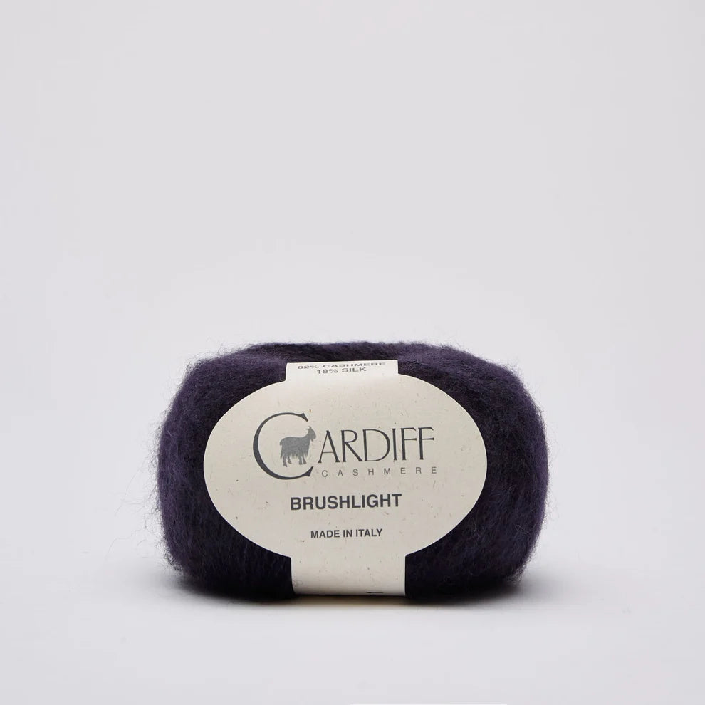 Cardiff Brushlight mezgimo siūlai 25g (kašmyras, šilkas)
