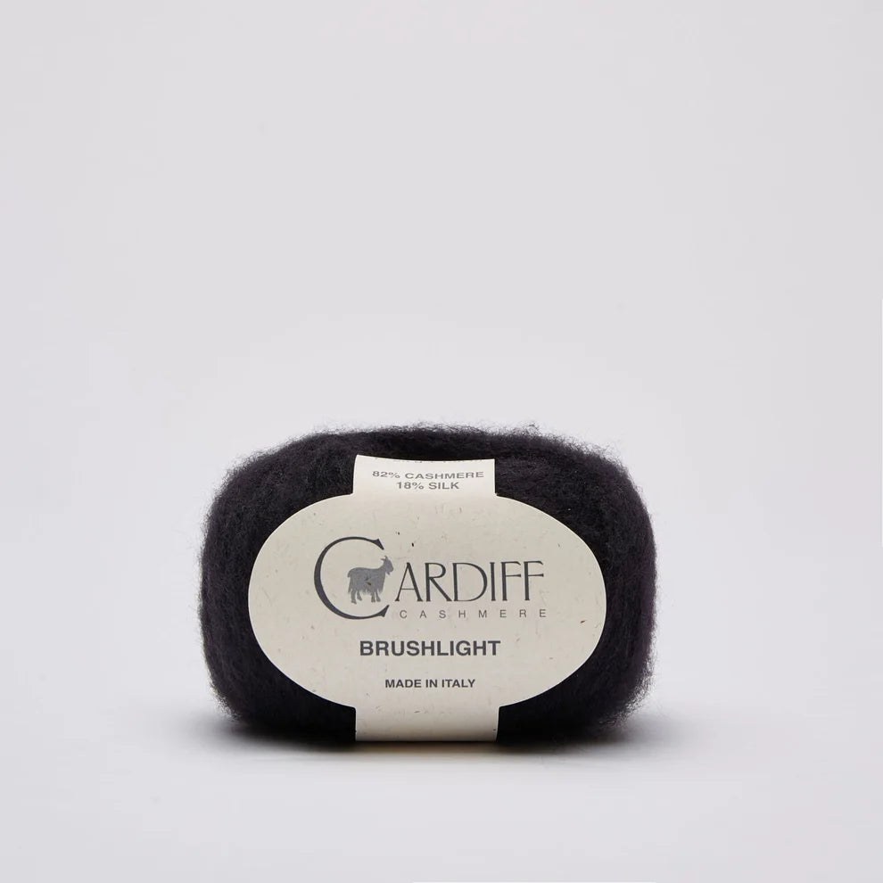 Cardiff Brushlight mezgimo siūlai 25g (kašmyras, šilkas)