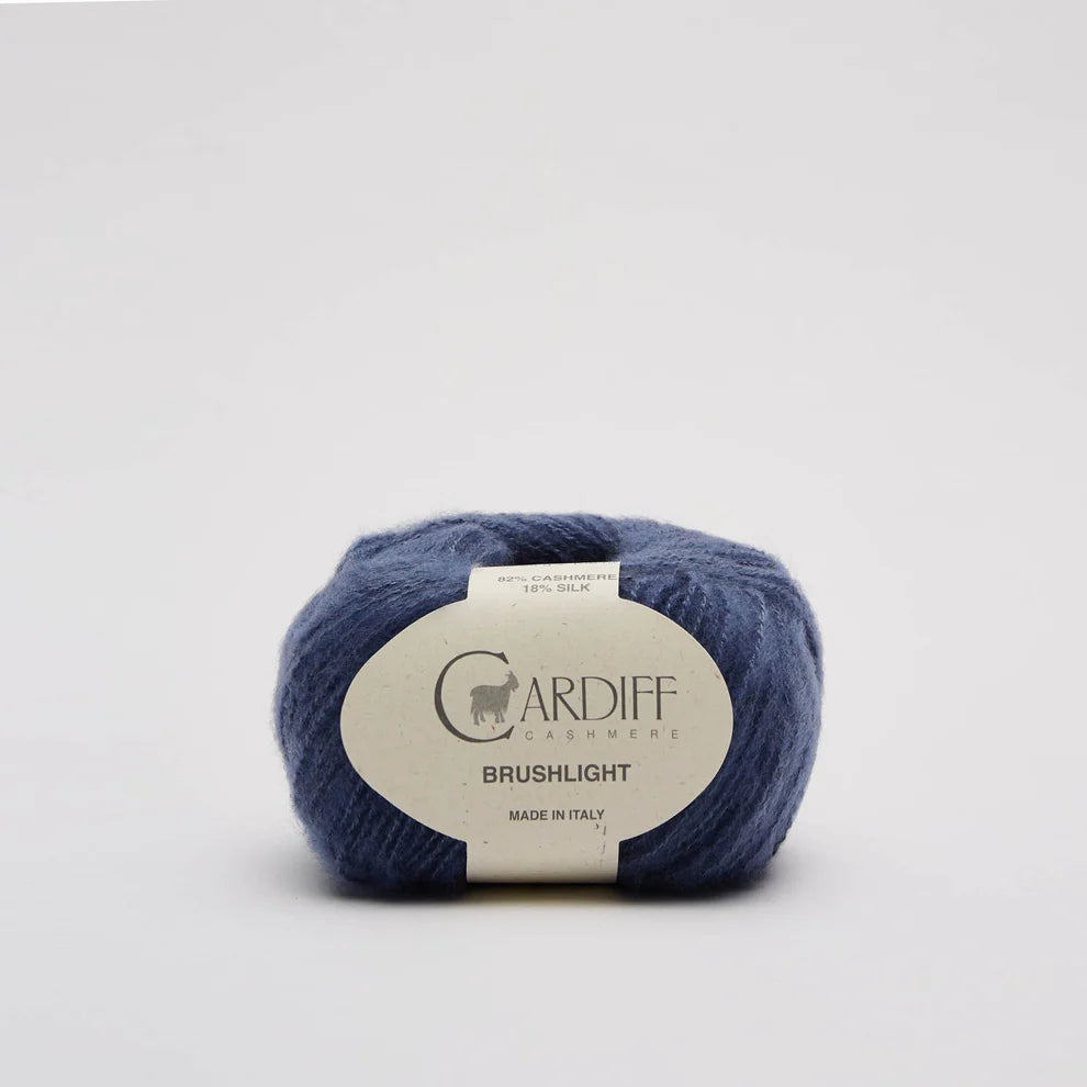 Cardiff Brushlight mezgimo siūlai 25g (kašmyras, šilkas)