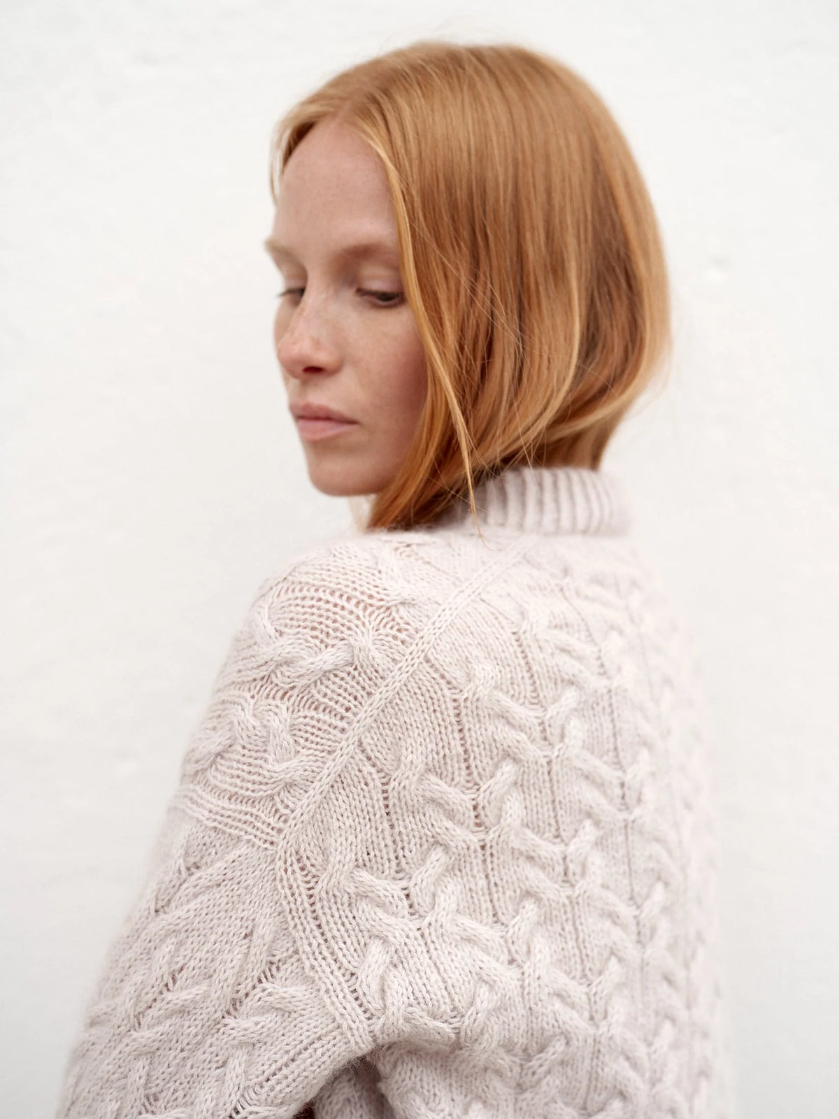 Laine knyga "Nordic Chic: Knitting a Modern Wardrobe"
