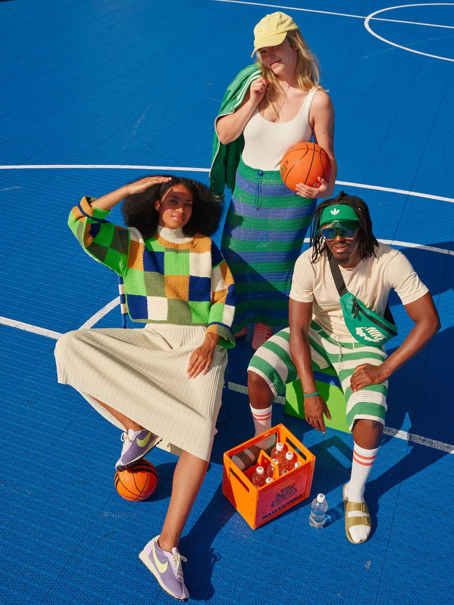 Laine knyga "Hook Out!: Fresh Crochet Wear"