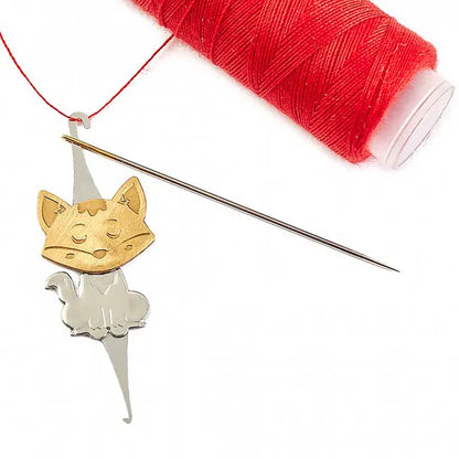 Priemonė siūlui įverti "Lapė" 1vnt.