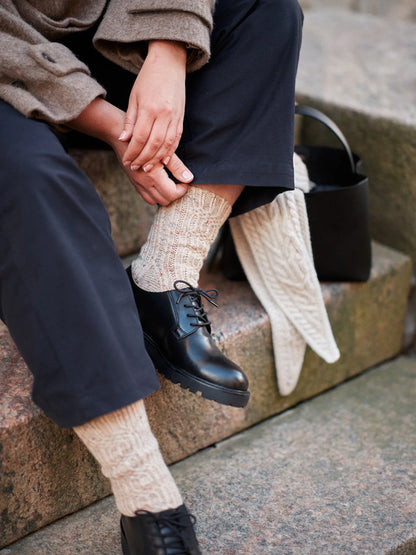 Laine knyga "Foundations: 20 Knitted Accessories" - Sari Nordlund