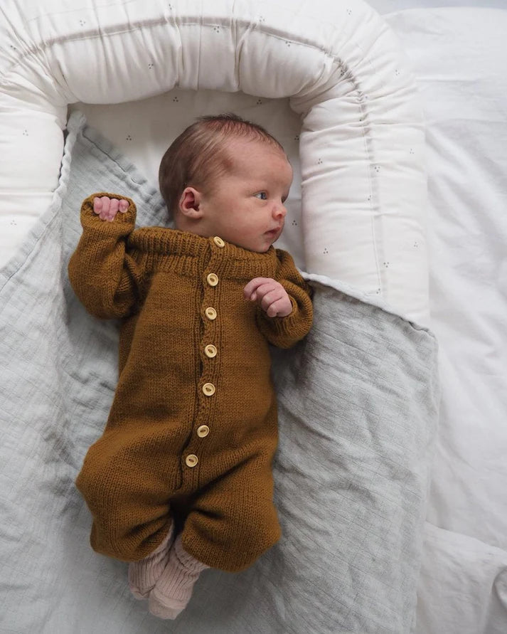 PetiteKnit Anker's Onesie - Schema