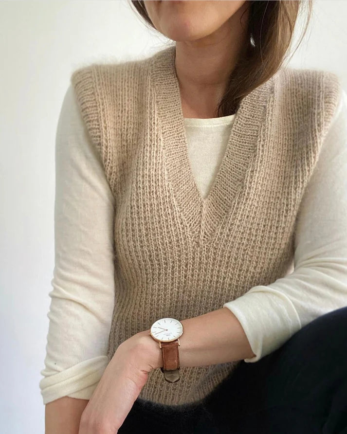 PetiteKnit Friday Slipover V-neck - Schema