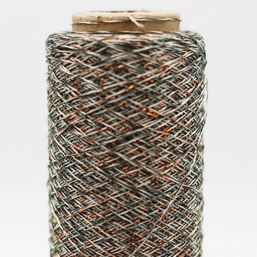 Kremke Stellaris 25g (viskozė, poliesteris, metalizuotas pluoštas)