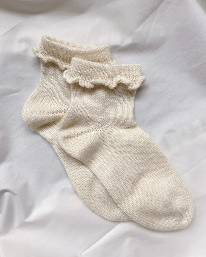PetiteKnit Ruffle Socks - Schema
