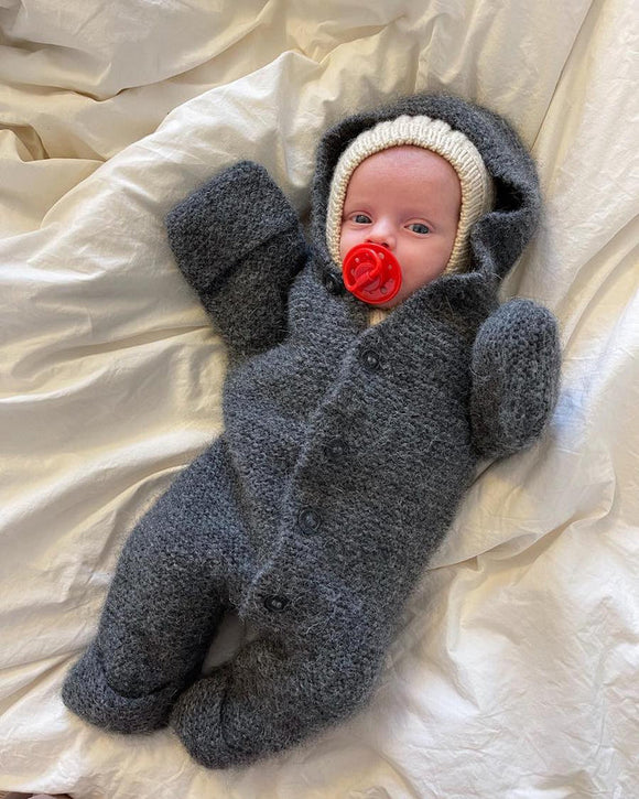 PetiteKnit Selma's Sleep Suit Baby - Schema