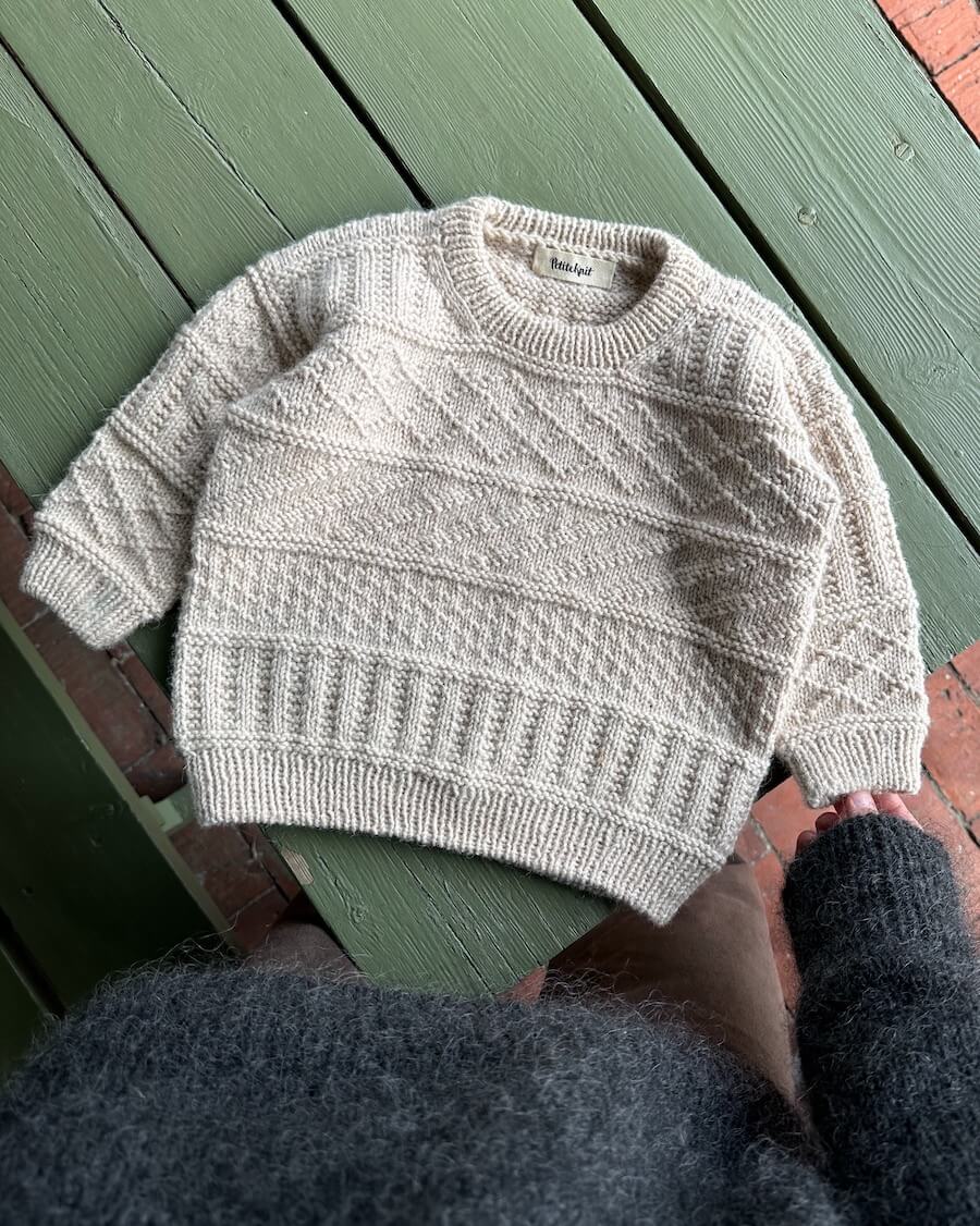 PetiteKnit Storm Sweater Junior - Schema